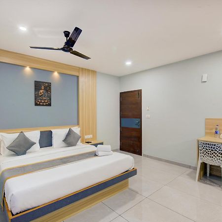 Hotel Park Lane Yelahanka Bangalore Exterior photo